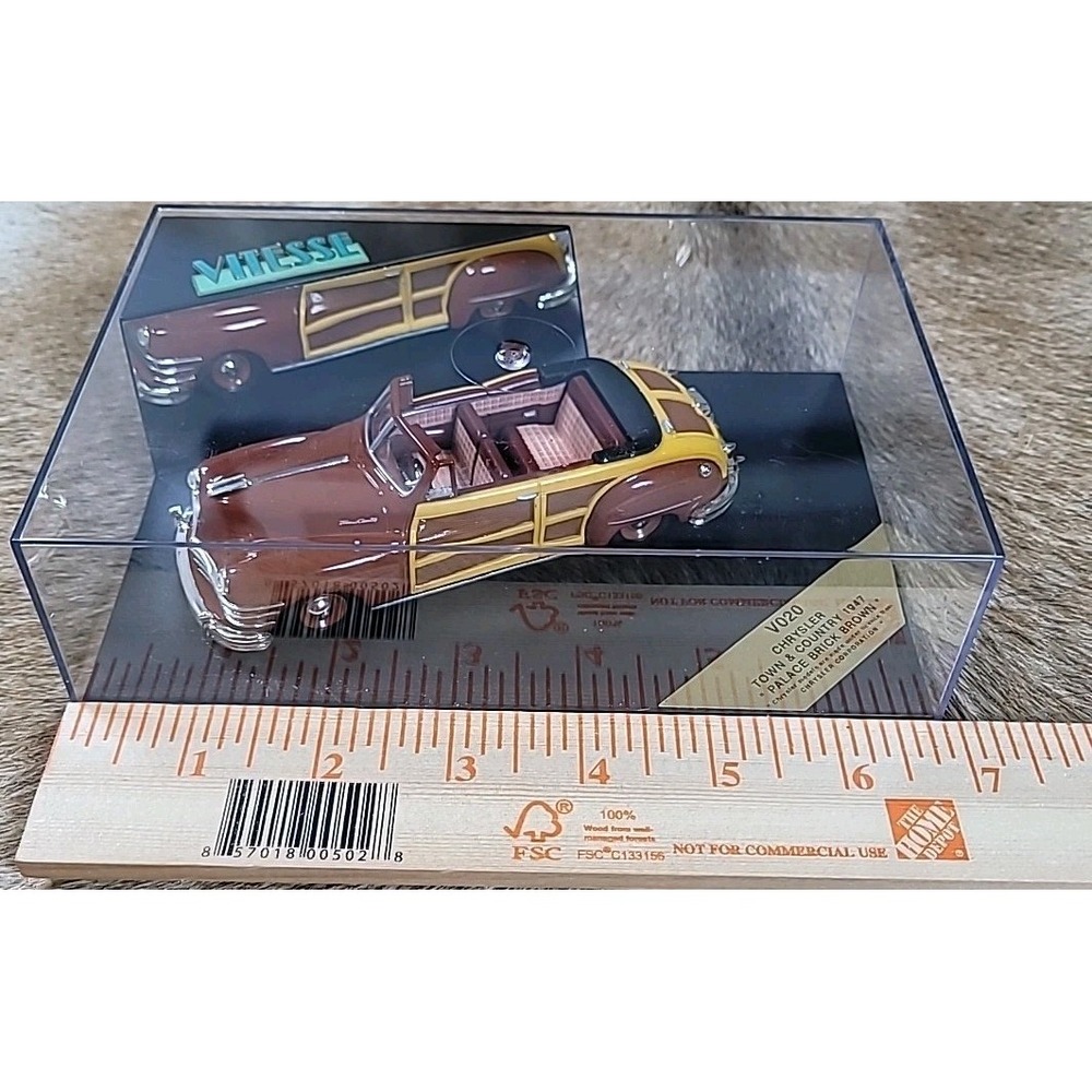 Vitesse 1/43 1947 Chrysler Town & Country Palace Brick Brown V020 Diecast W/Case